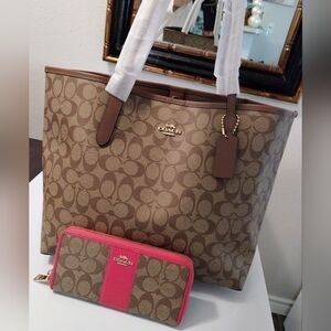 Coach Signature City Tote Bag With Coach Wallet NWT